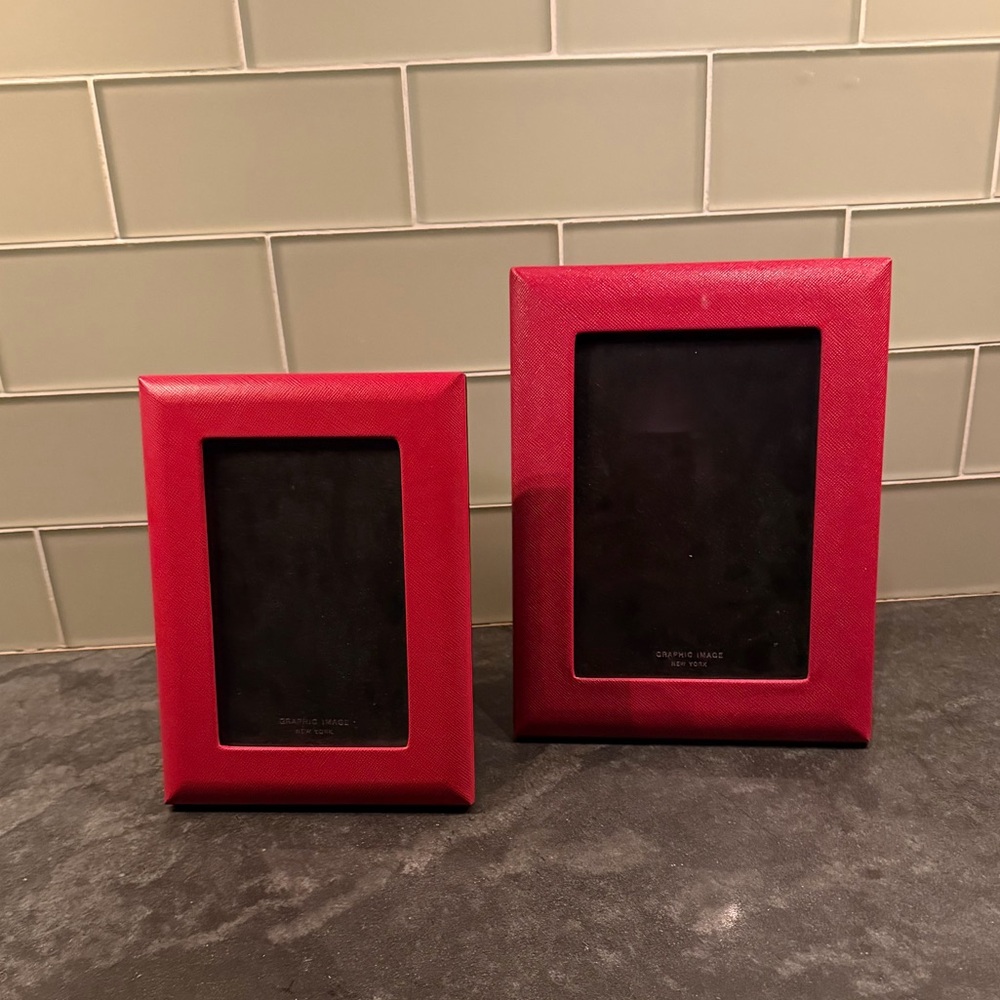 Graphic Image New York Red Leather Picture Frames Set (4x6 + 5x7)